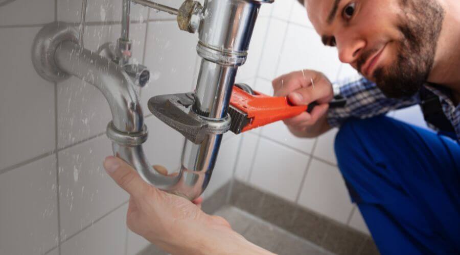 Expert burst pipe repair services in East Bernard, TX